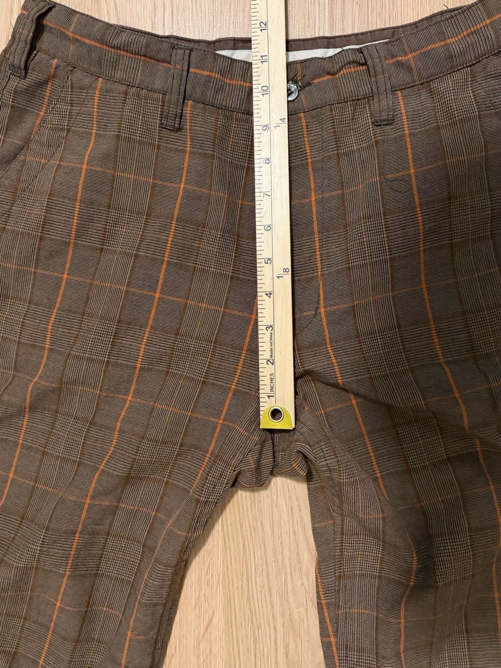 Kavu Chino Mens Shorts 34 Brown Windowpane print Waist measures 32 - Picture 2 of 5